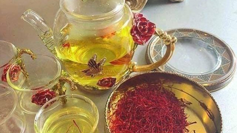 Cảnh báo khi uống nhuỵ hoa nghệ tây quá liều - Nhà thuốc FPT Long Châu